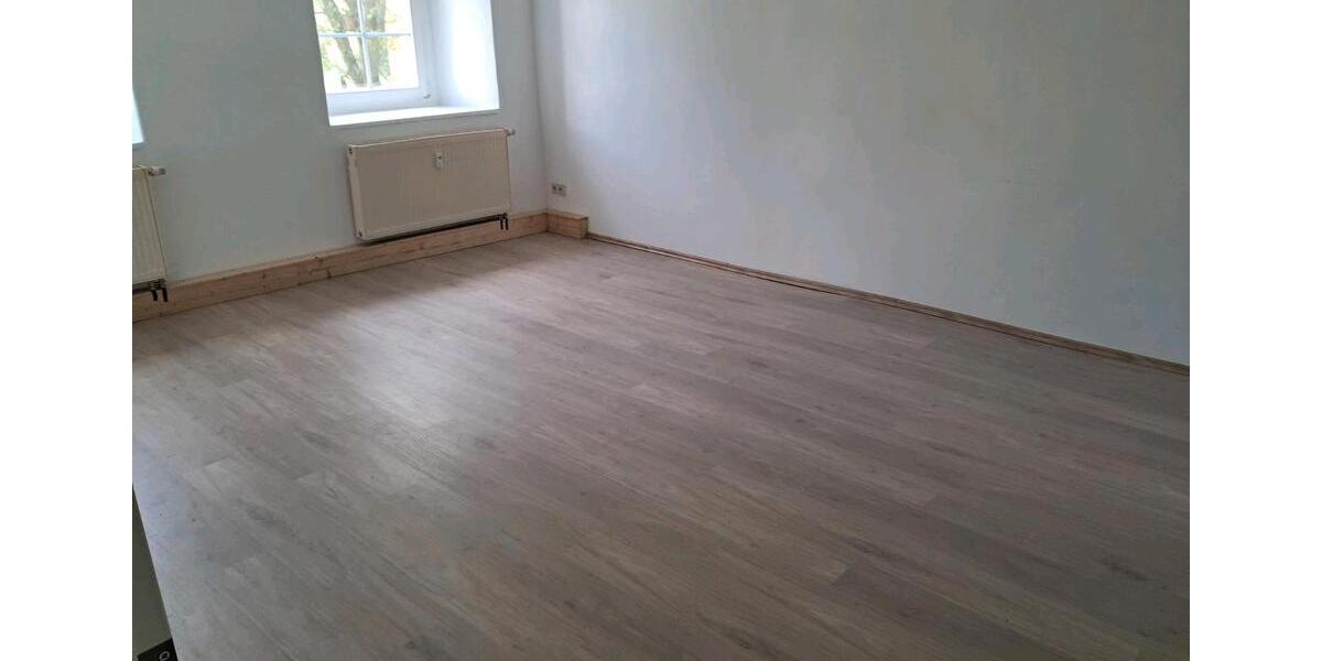 Erdgeschoßwohnung Großschirma - 2 Zimmer, 69 m&sup2;, 500&euro; | Angebot:26581798