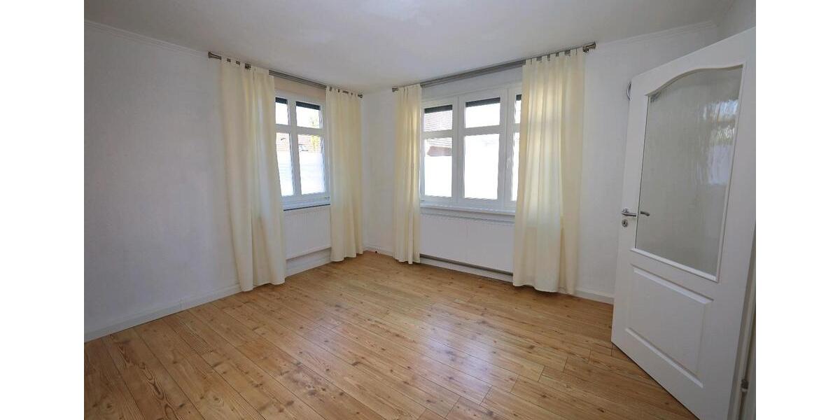 Erdgeschoßwohnung Sande - 3 Zimmer, 83 m&sup2;, 750&euro; | Angebot:26408242