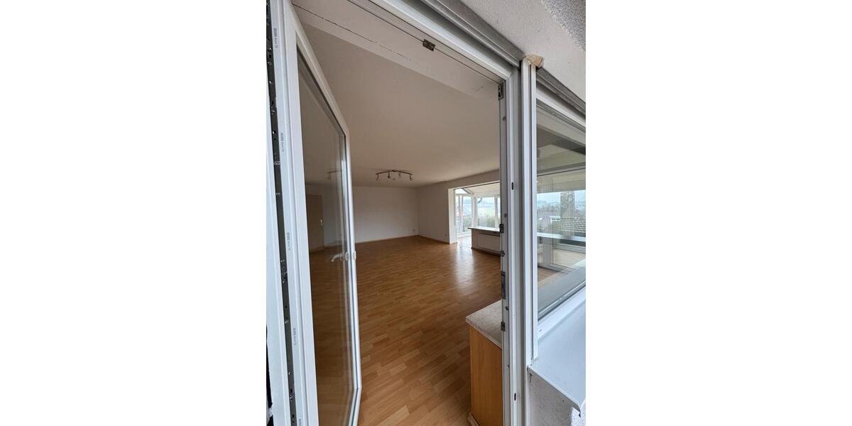 Erdgeschoßwohnung Furth im Wald - 4 Zimmer, 135 m&sup2;, 990&euro; | Angebot:24995884