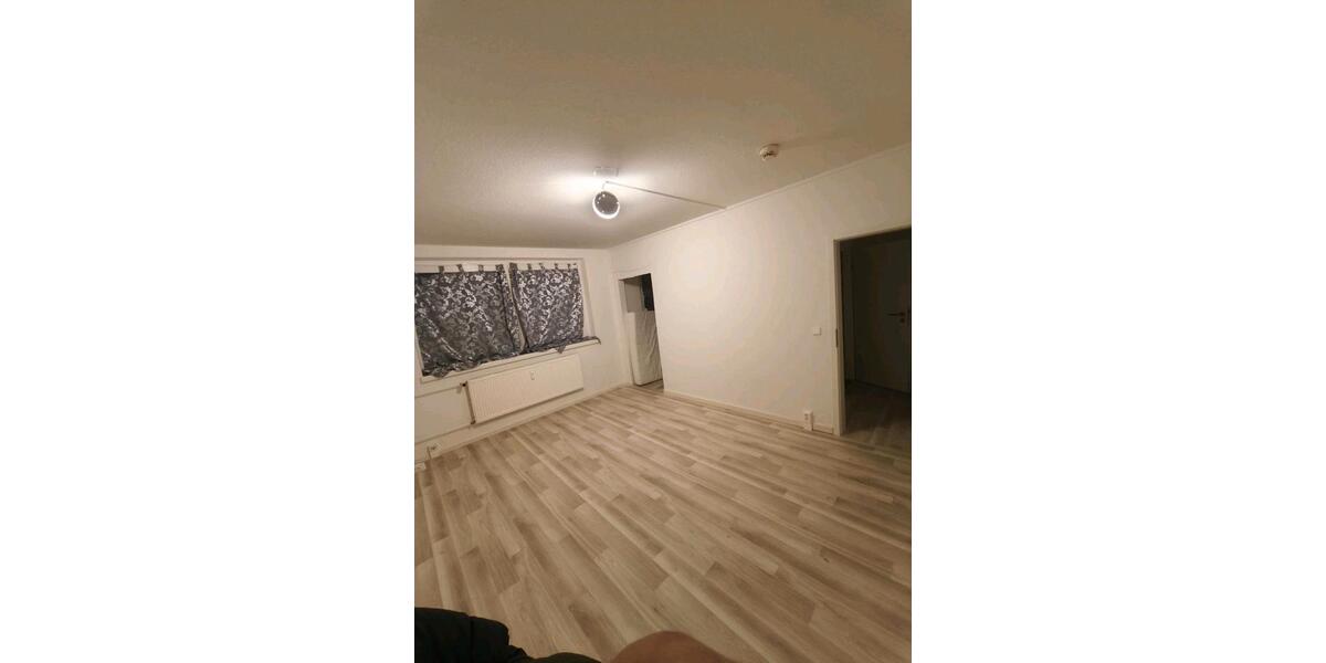 Etagenwohnung Bernburg (Saale) - 1 Zimmer, 30 m&sup2;, 277&euro; | Angebot:26007375