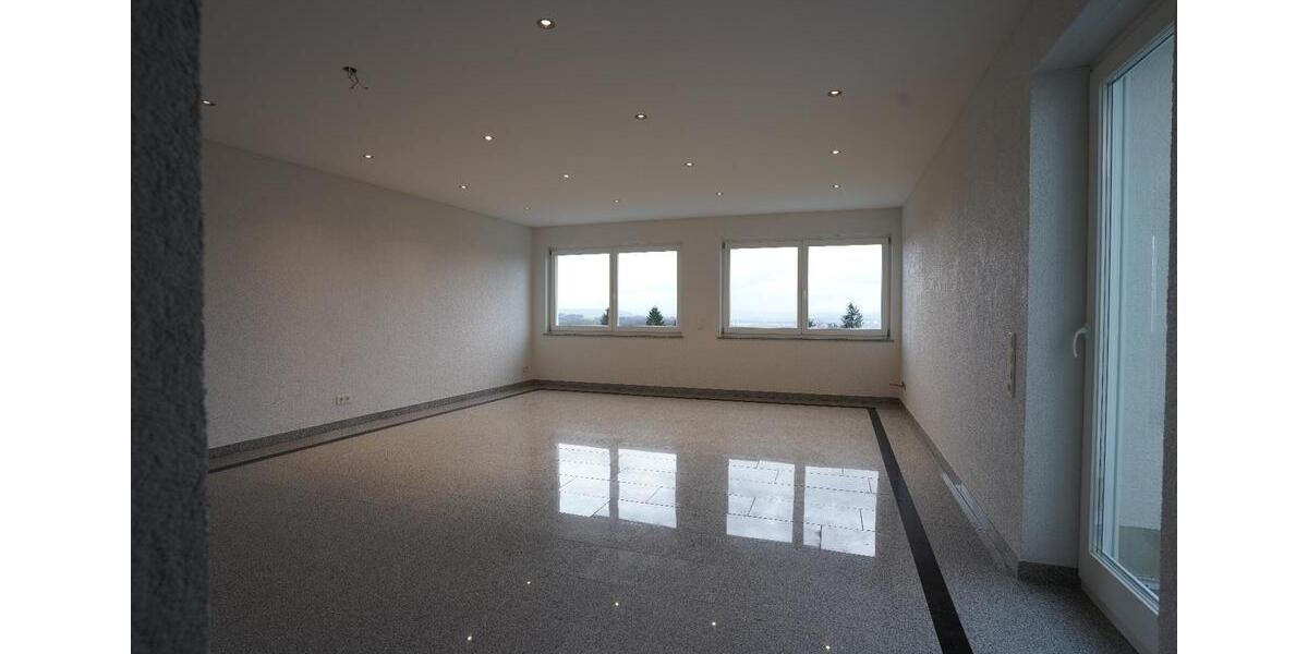 Etagenwohnung Überherrn - 2 Zimmer, 103 m&sup2;, 850&euro; | Angebot:26254544