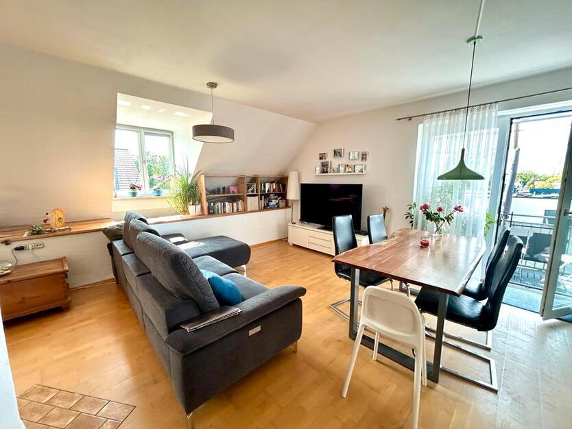 Sehr schöne 5 Zimmer-Maisonette-Wohnung in Dachau am Stadtweiher