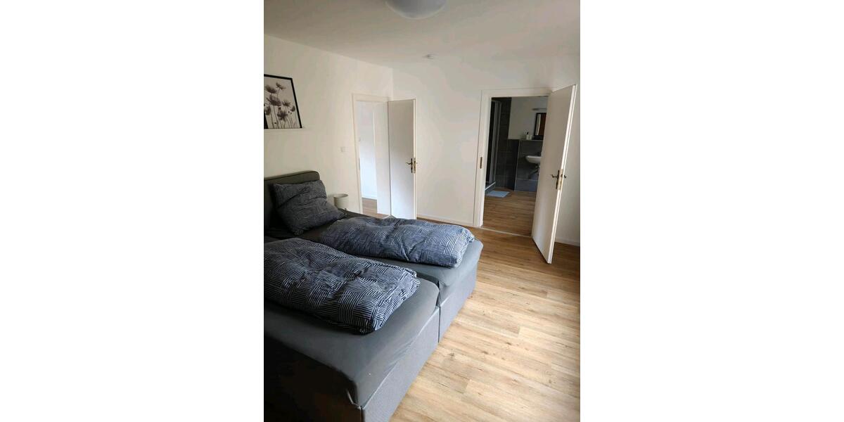 Etagenwohnung Kirchen (Sieg) - 1 Zimmer, 65 m&sup2;, 650&euro; | Angebot:25857564