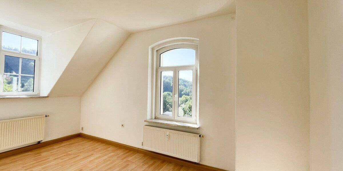 Etagenwohnung Annaberg-Buchholz / Buchholz Annaberg - 5 Zimmer, 101 m&sup2;, 515&euro; | Angebot:25688185