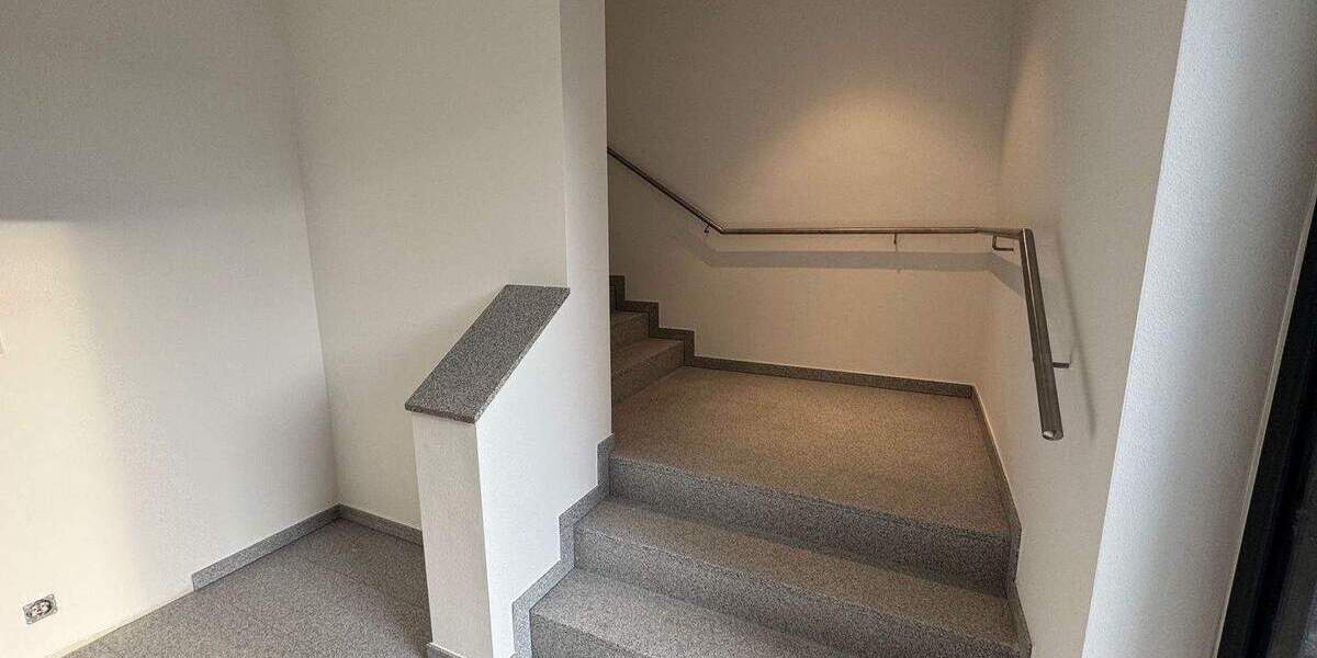 Etagenwohnung Troisdorf Sieglar - 2 Zimmer, 72 m&sup2;, 1.260&euro; | Angebot:24673797