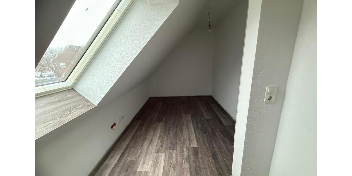 Dachgeschoßwohnung Papenburg - 4 Zimmer, 127 m&sup2;, 1.270&euro; | Angebot:24691194