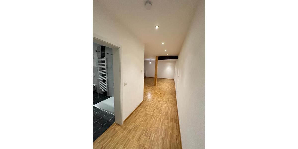 Hochparterre Bad Windsheim - 2 Zimmer, 63 m&sup2;, 690&euro; | Angebot:25842104