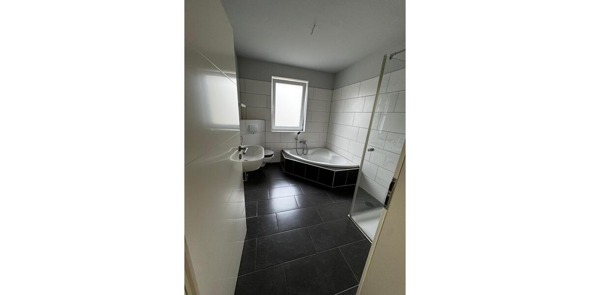 Dachgeschoßwohnung Börnsen - 5 Zimmer, 158 m&sup2;, 1.800&euro; | Angebot:26057087