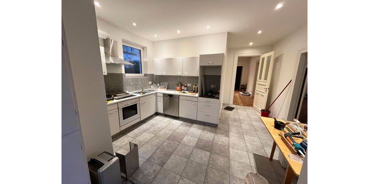 Etagenwohnung Reinbek - 4 Zimmer, 140 m&sup2;, 1.800&euro; | Angebot:26436539