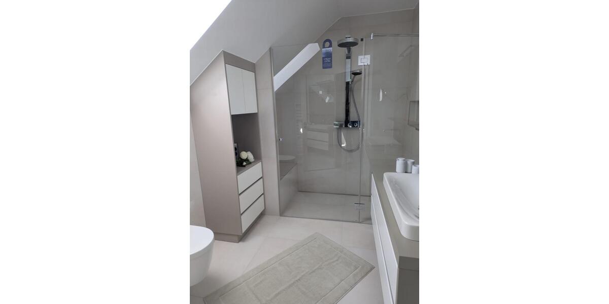 Einfamilienhaus Cloppenburg - 2.5 Zimmer, 145 m&sup2;, 1.095&euro; | Angebot:24602397