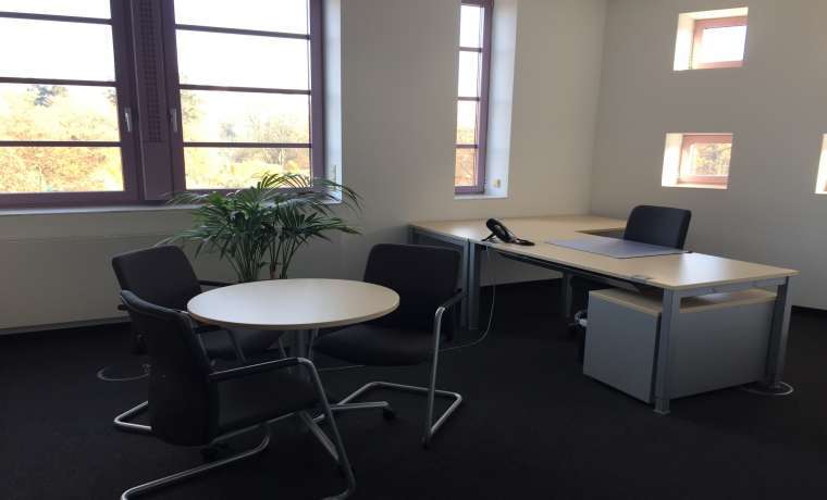 Büro in Bad Homburg v. d. Höhe 199 € 4 m² zimmer
