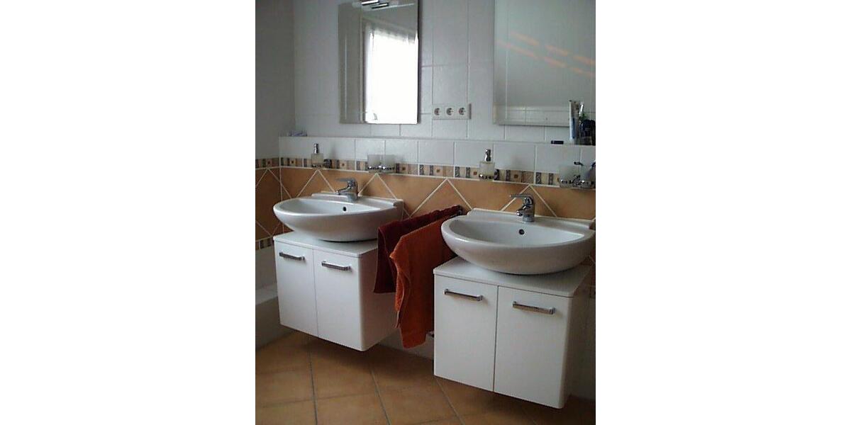 Etagenwohnung Kürten - 1 Zimmer, 28 m&sup2;, 330&euro; | Angebot:26502726