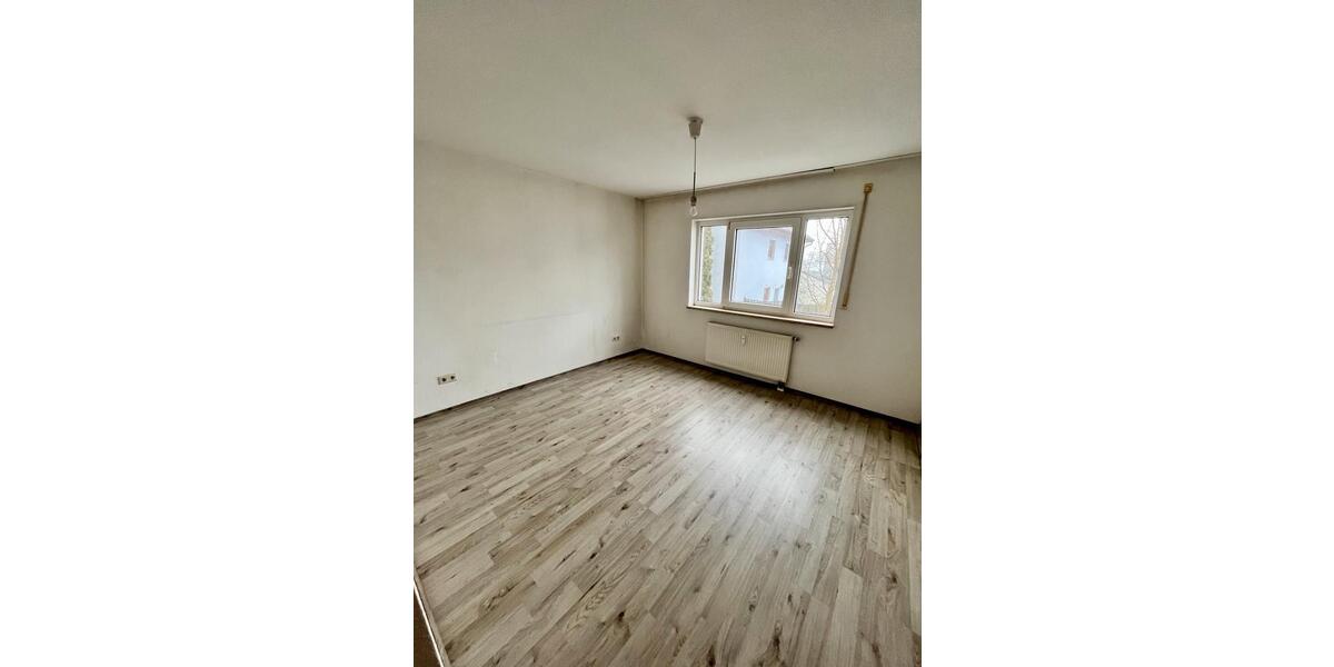 Etagenwohnung Weidhausen bei Coburg - 2 Zimmer, 65 m&sup2;, 650&euro; | Angebot:26047335