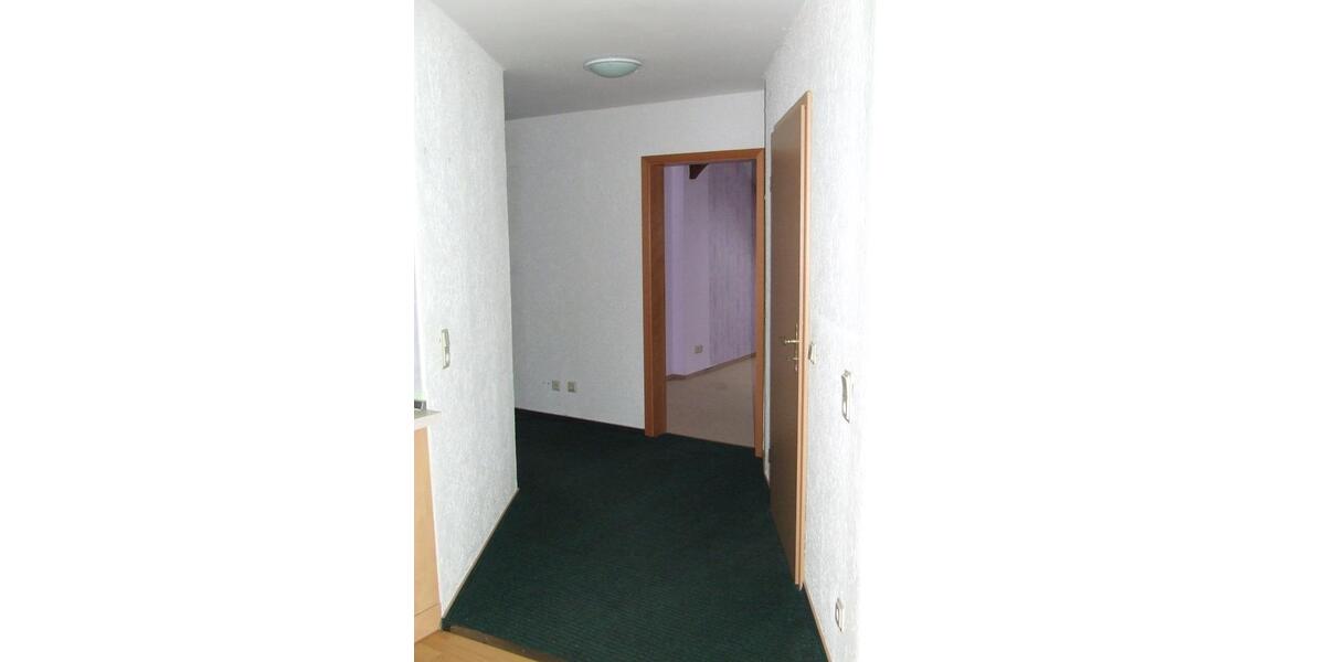 Dachgeschoßwohnung Zerbst (Anhalt) - 3 Zimmer, 120 m&sup2;, 600&euro; | Angebot:24351069