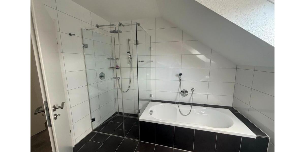 Etagenwohnung Großalmerode - 3 Zimmer, 122 m&sup2;, 1.050&euro; | Angebot:26365817