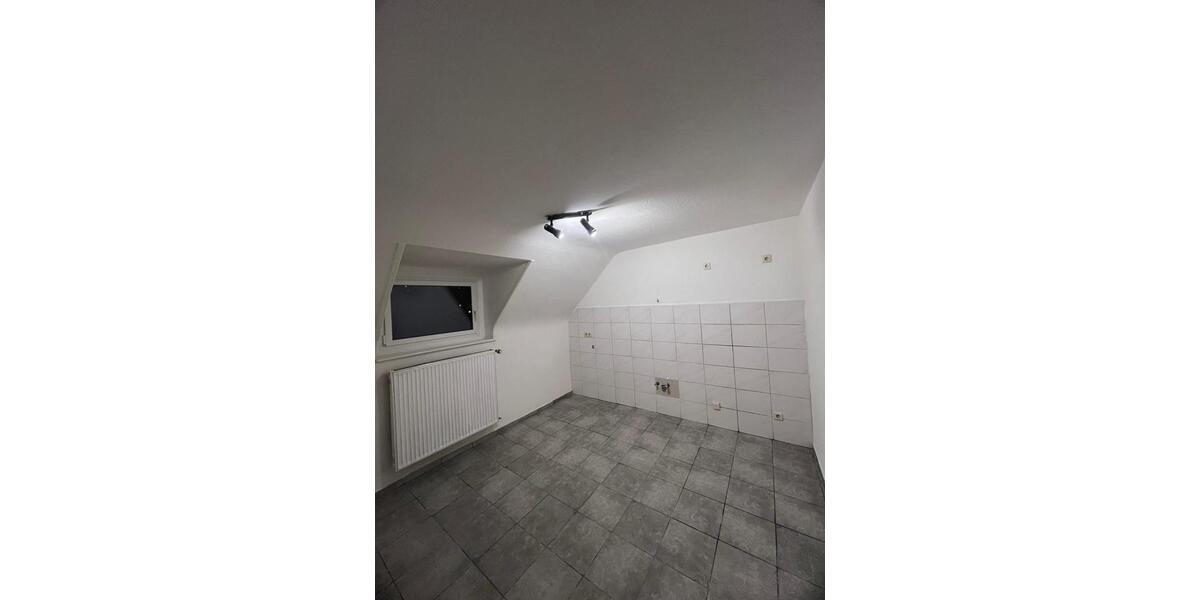 Etagenwohnung Kusel - 3.5 Zimmer, 110 m&sup2;, 750&euro; | Angebot:24842631