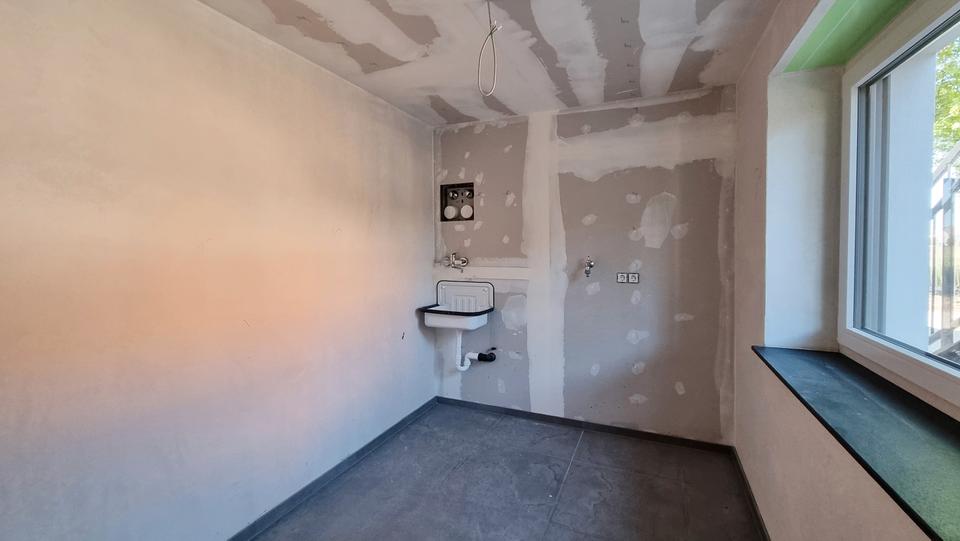 Moderne Wohnung mit dem Wohngefühl einer Doppelhaushälfte – Erstbezug nach Sanierung! zimmer