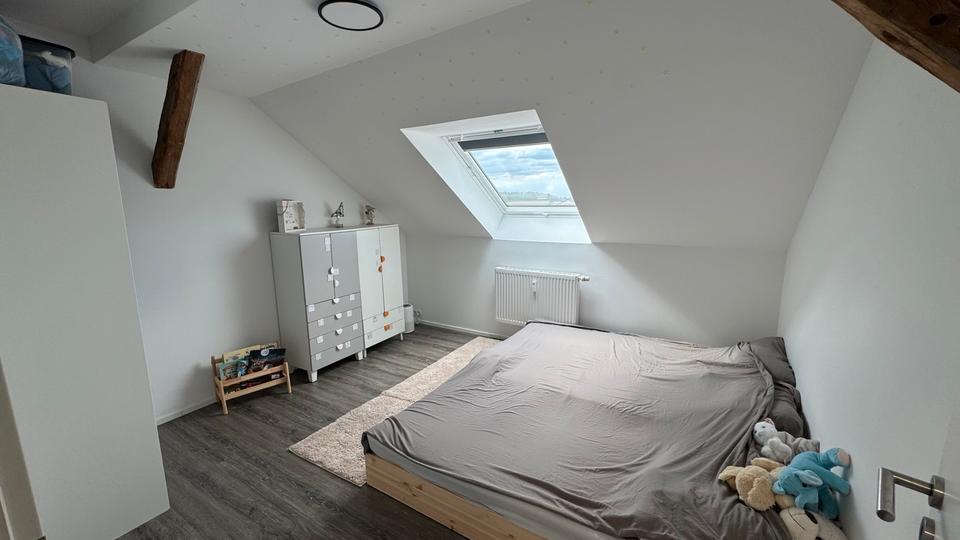 Dachgeschoßwohnung Diesdorf - 4.5 Zimmer, 110 m&sup2;, 920&euro; | Angebot:26699409