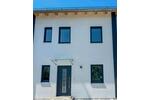 Doppelhaushälfte Burghausen - 5 Zimmer, 150 m&sup2;, 1.800&euro; | Angebot:26057358