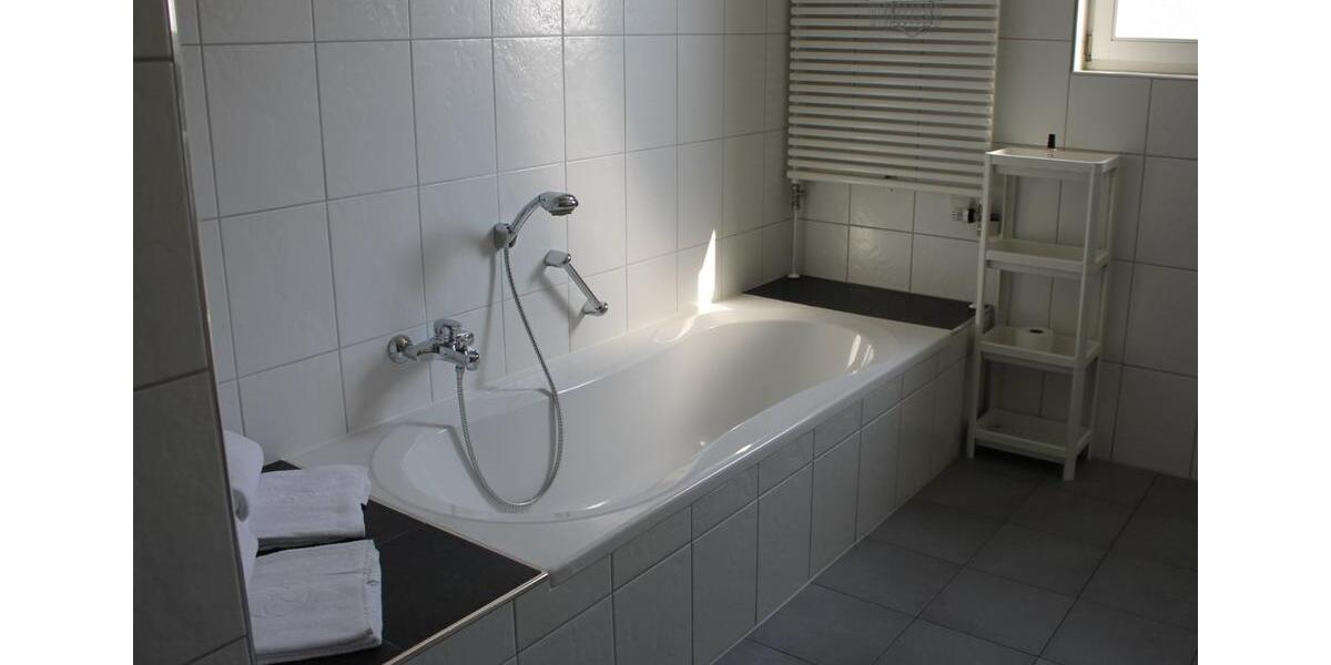 Wohnen auf Zeit Regensburg Konradsiedlung - 3 Zimmer, 100 m&sup2;, 3.690&euro; | Angebot:15233390