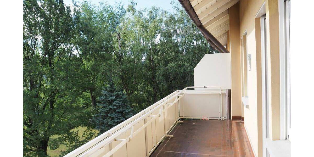 Etagenwohnung Singen (Hohentwiel) Singen - 2 Zimmer, 77 m&sup2;, 850&euro; | Angebot:26852261
