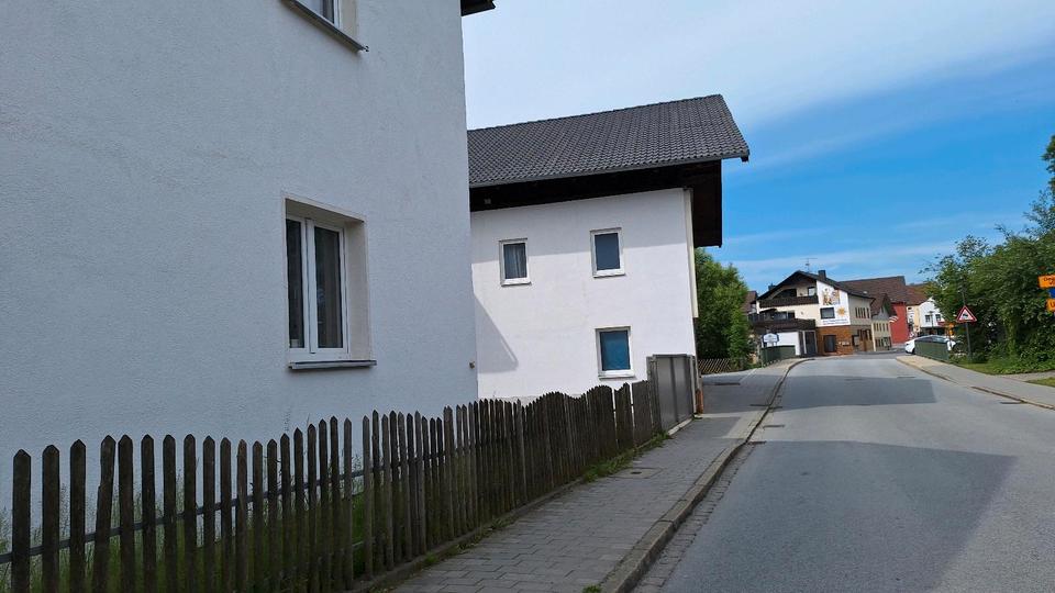 Etagenwohnung Schöllnach - 1 Zimmer, 95 m&sup2;, 480&euro; | Angebot:24983497