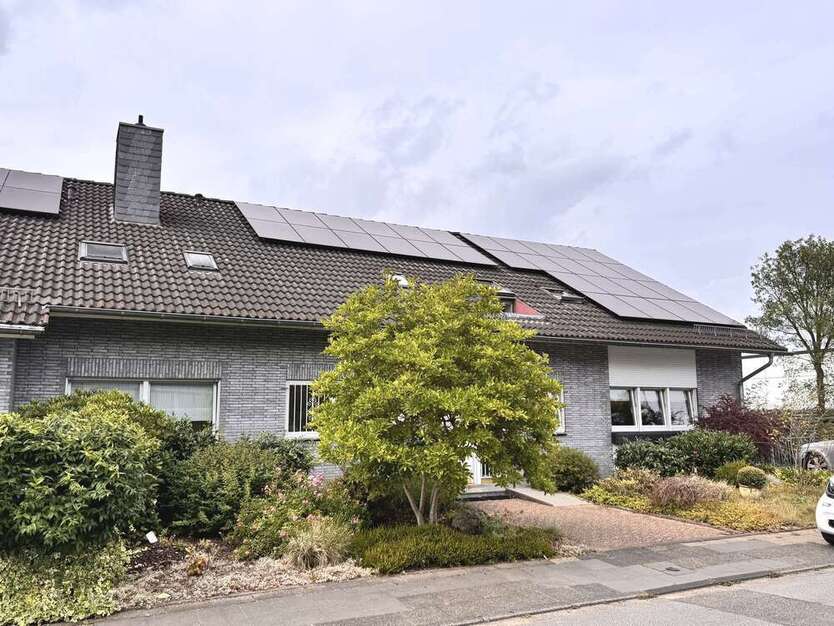 Haus zum Mieten in Ratingen 2.150 € 229 m²