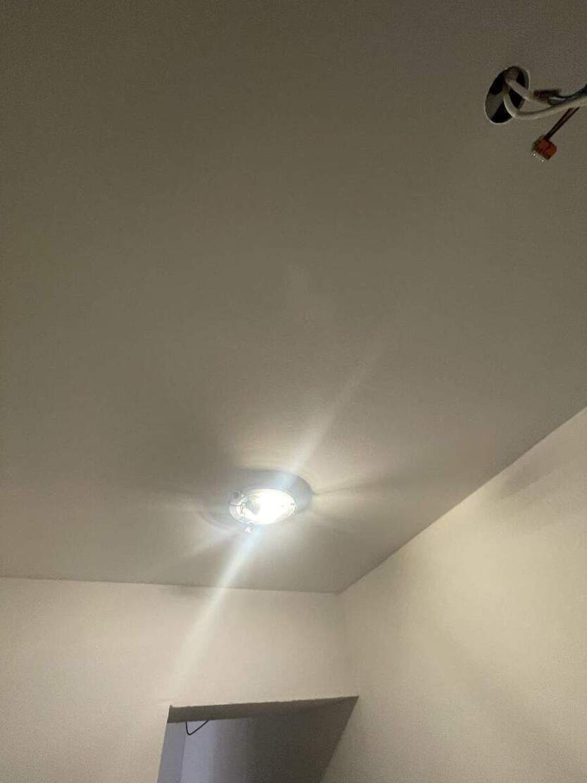 Frei ab sofort Frisch renovierte 1-Zimmer-Wohnung im Erdgeschoss mit neuer Pantryküche 1 zimmer