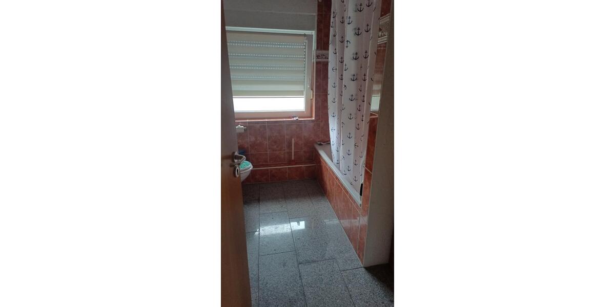 Etagenwohnung Kernen im Remstal - 7 Zimmer, 180 m&sup2;, 490&euro; | Angebot:26626724