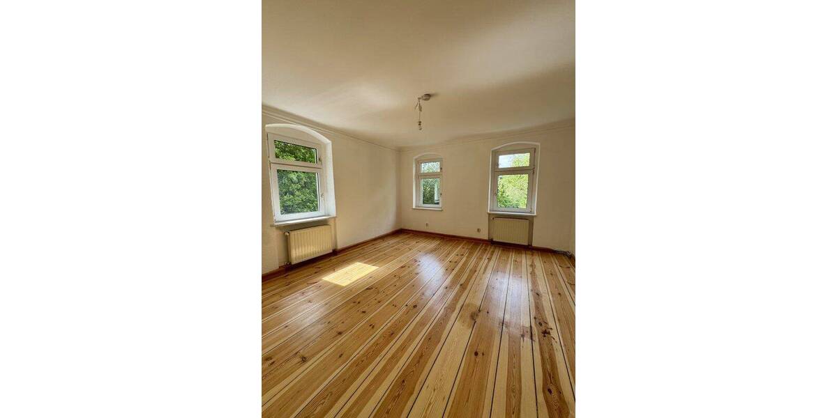 Etagenwohnung Eberswalde - 4 Zimmer, 127 m&sup2;, 1.300&euro; | Angebot:26891756