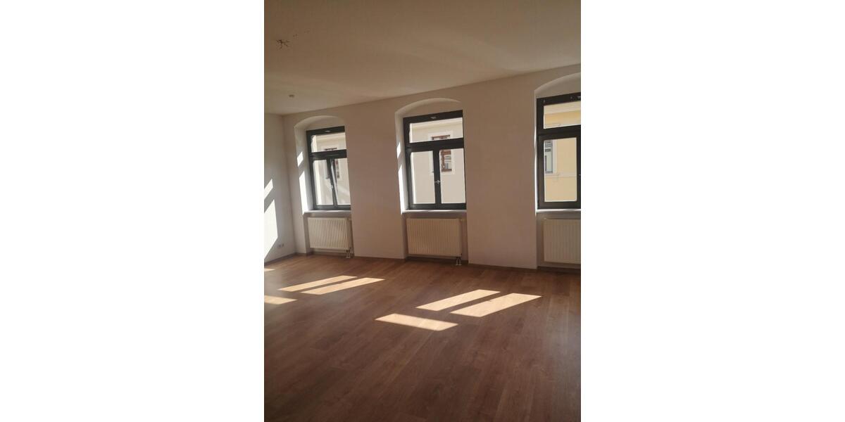 Etagenwohnung Pirna - 3 Zimmer, 83 m&sup2;, 575&euro; | Angebot:25124959