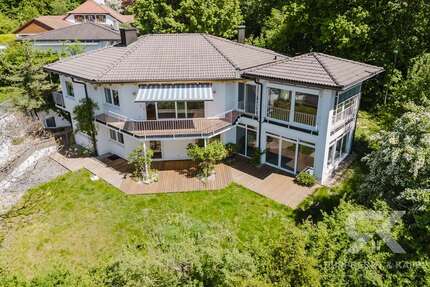 Haus zum Mieten in Bayreuth 2.790 € 210 m² 6 zimmer