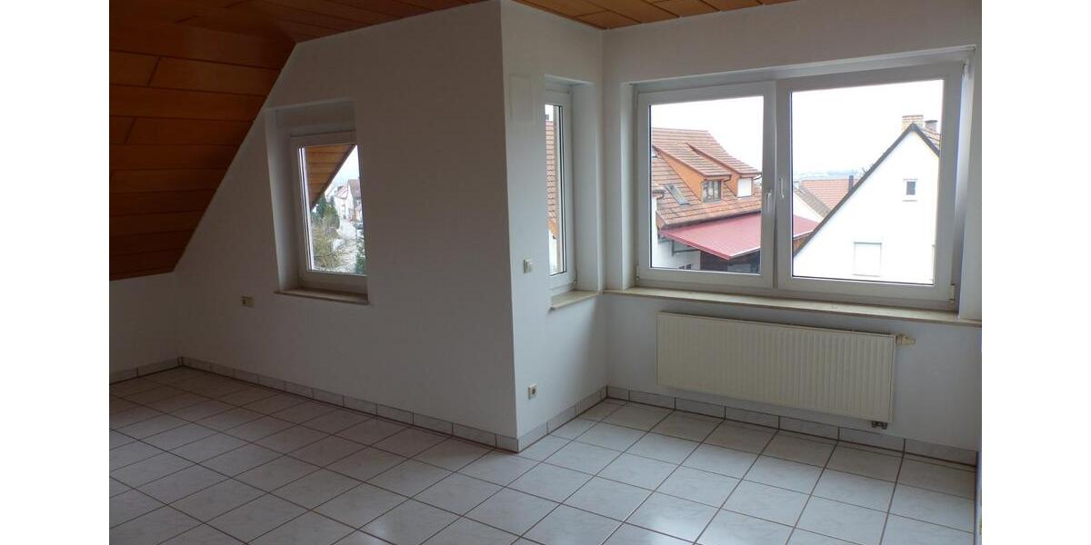 Dachgeschoßwohnung Bönnigheim - 1 Zimmer, 32 m&sup2;, 350&euro; | Angebot:24787155