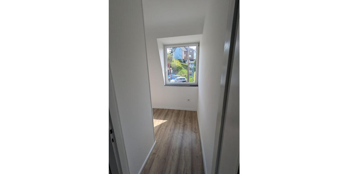 Etagenwohnung Friedrichsthal - 4 Zimmer, 130 m&sup2;, 960&euro; | Angebot:26236820