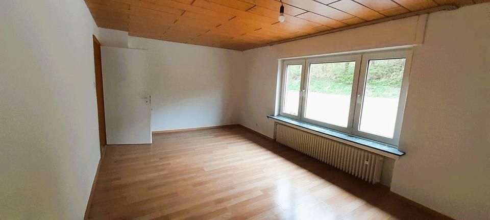Erdgeschoßwohnung Lennestadt - 3 Zimmer, 82 m&sup2;, 600&euro; | Angebot:26270991