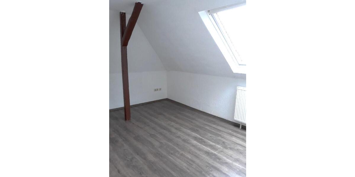 Etagenwohnung Wilhelmshaven - 4 Zimmer, 94 m&sup2;, 594&euro; | Angebot:23314406