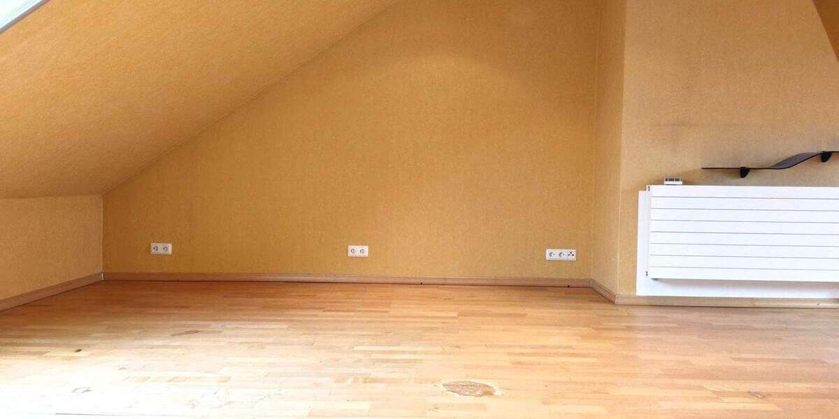 Reihenmittelhaus Bremen Altstadt - 4 Zimmer, 110 m&sup2;, 1.100&euro; | Angebot:25879505