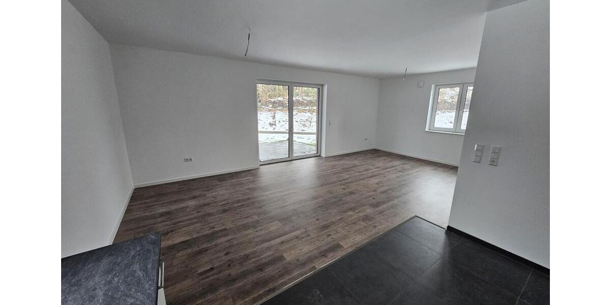 3,5 Z Obergeschoss Wohnung - Einbauküche, Balkon und Stellplatz 4 zimmer