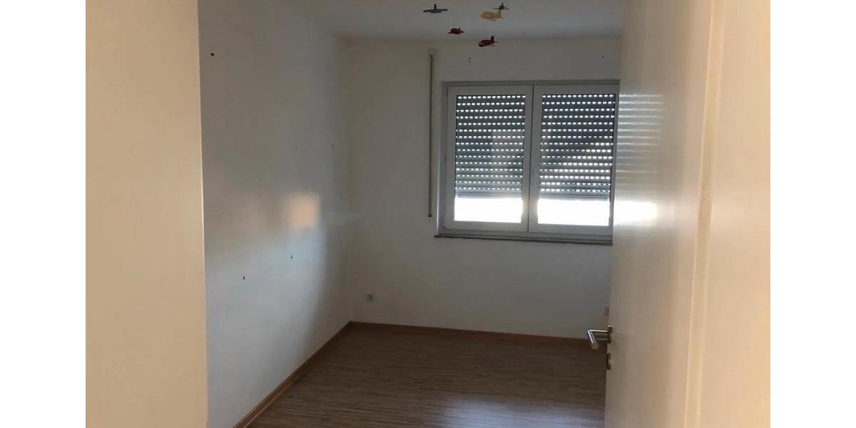 Etagenwohnung Plochingen - 4 Zimmer, 82 m&sup2;, 1.350&euro; | Angebot:24780387