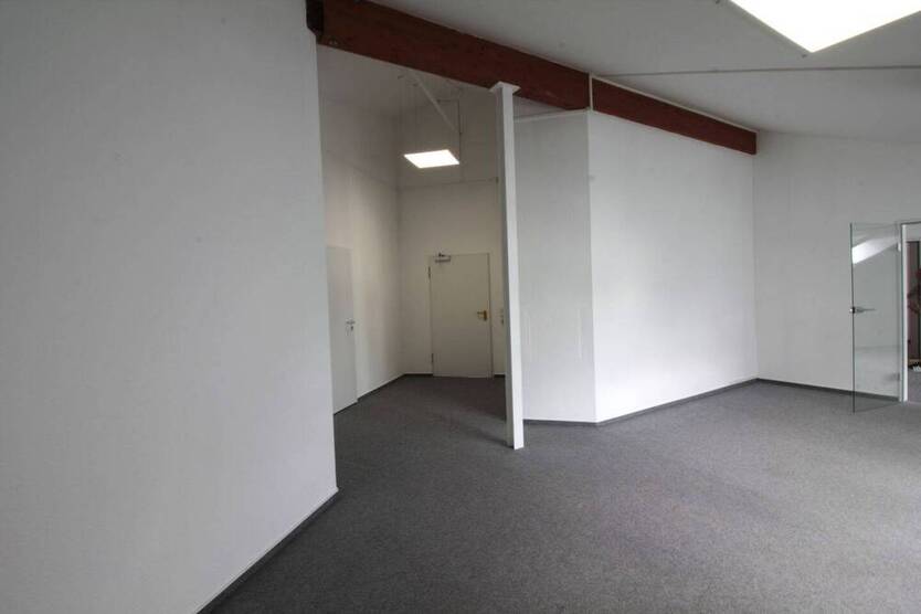 Klasse Büroräume im Gründerzentrum - Großzügige Raumeinheit