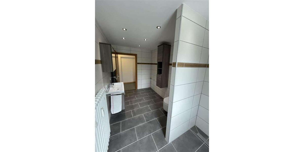 Etagenwohnung Hermeskeil - 4 Zimmer, 103 m&sup2;, 800&euro; | Angebot:26676352