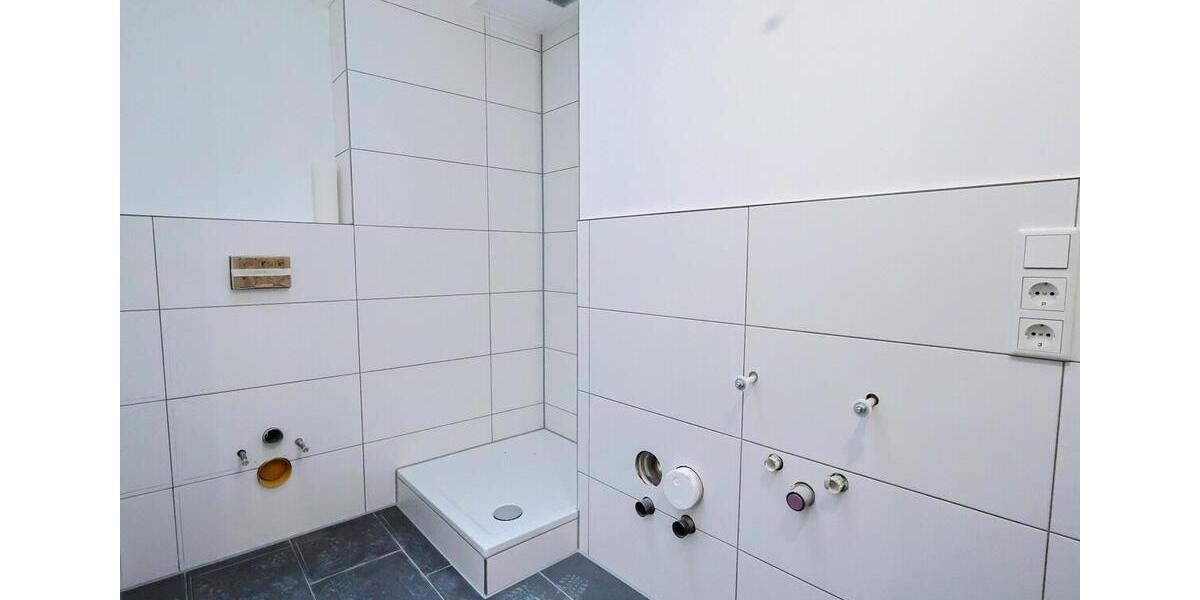 Dachgeschoßwohnung Oldenburg Dobbenviertel - 5 Zimmer, 137 m&sup2;, 1.438&euro; | Angebot:25872609