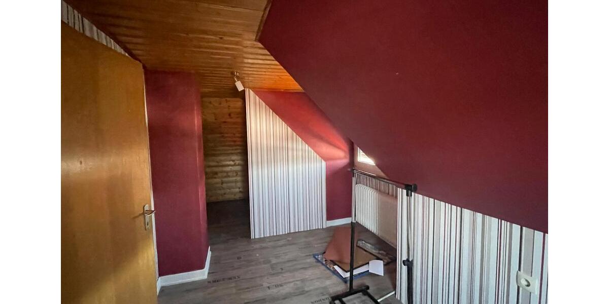 Etagenwohnung Bad König - 5 Zimmer, 136 m&sup2;, 1.100&euro; | Angebot:26493170