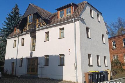 Wohnen auf Zeit Penig - 10 Zimmer, 260 m&sup2;, 15&euro; | Angebot:26383267