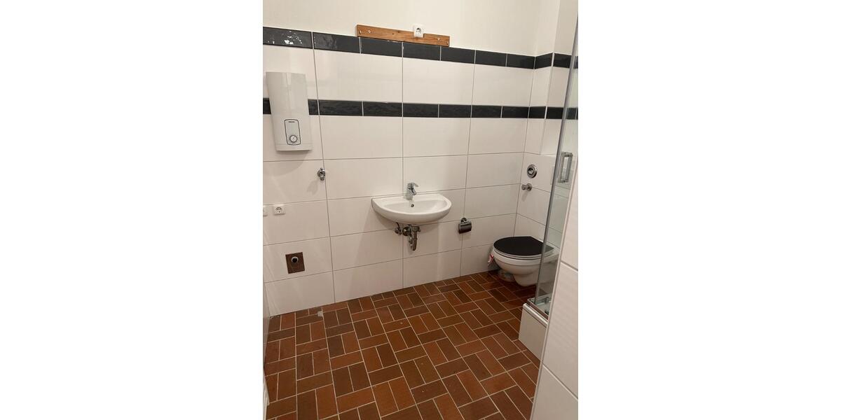 Hochparterre Marne - 2 Zimmer, 70 m&sup2;, 500&euro; | Angebot:26592710