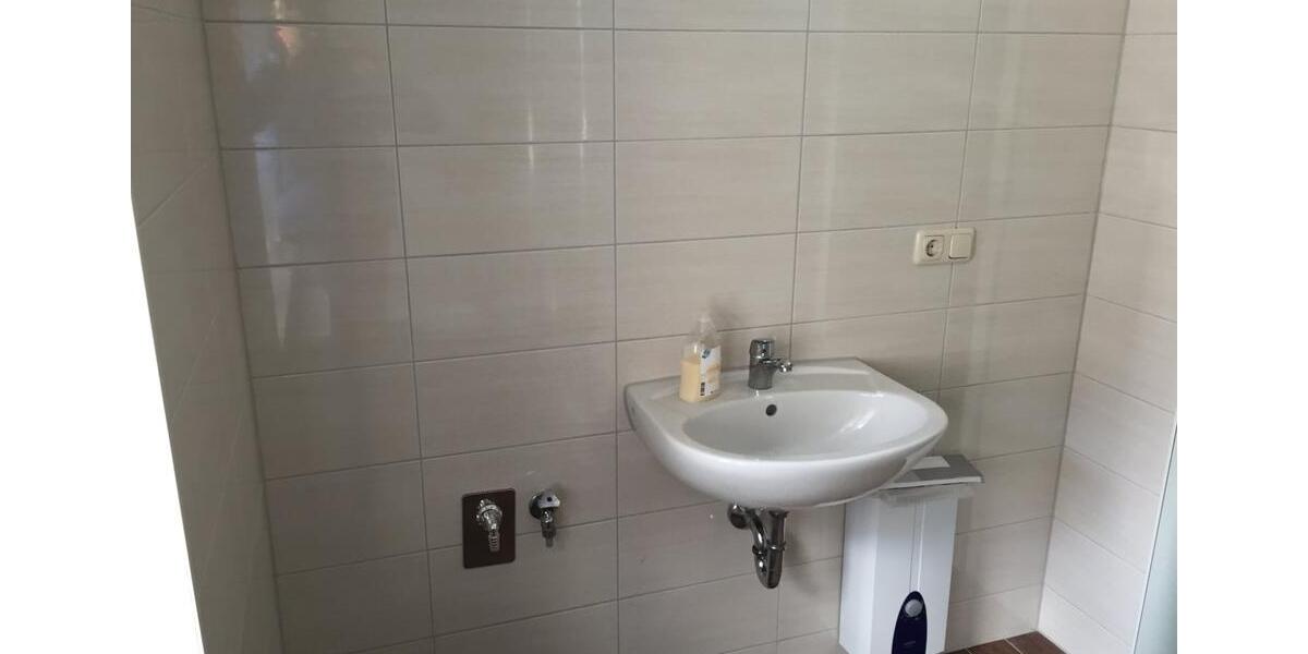 Etagenwohnung Waren (Müritz) - 1 Zimmer, 35 m&sup2;, 398&euro; | Angebot:25976576