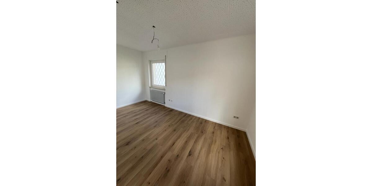 Etagenwohnung Seeheim-Jugenheim Jugenheim - 6 Zimmer, 150 m&sup2;, 1.630&euro; | Angebot:25144571