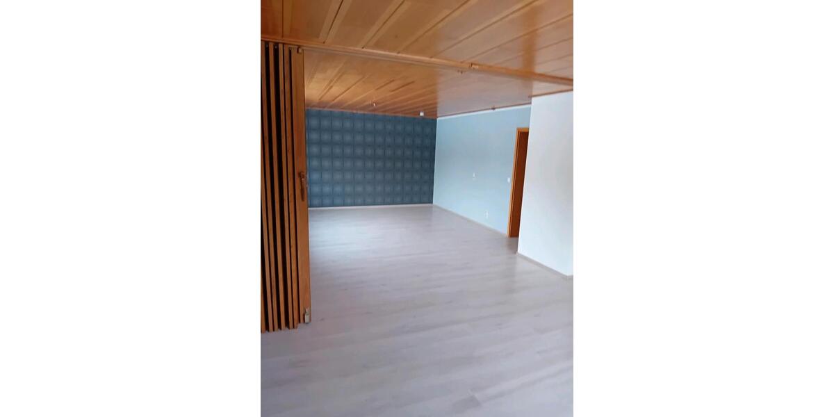 Etagenwohnung Freden (Leine) - 4 Zimmer, 130 m&sup2;, 620&euro; | Angebot:24764074