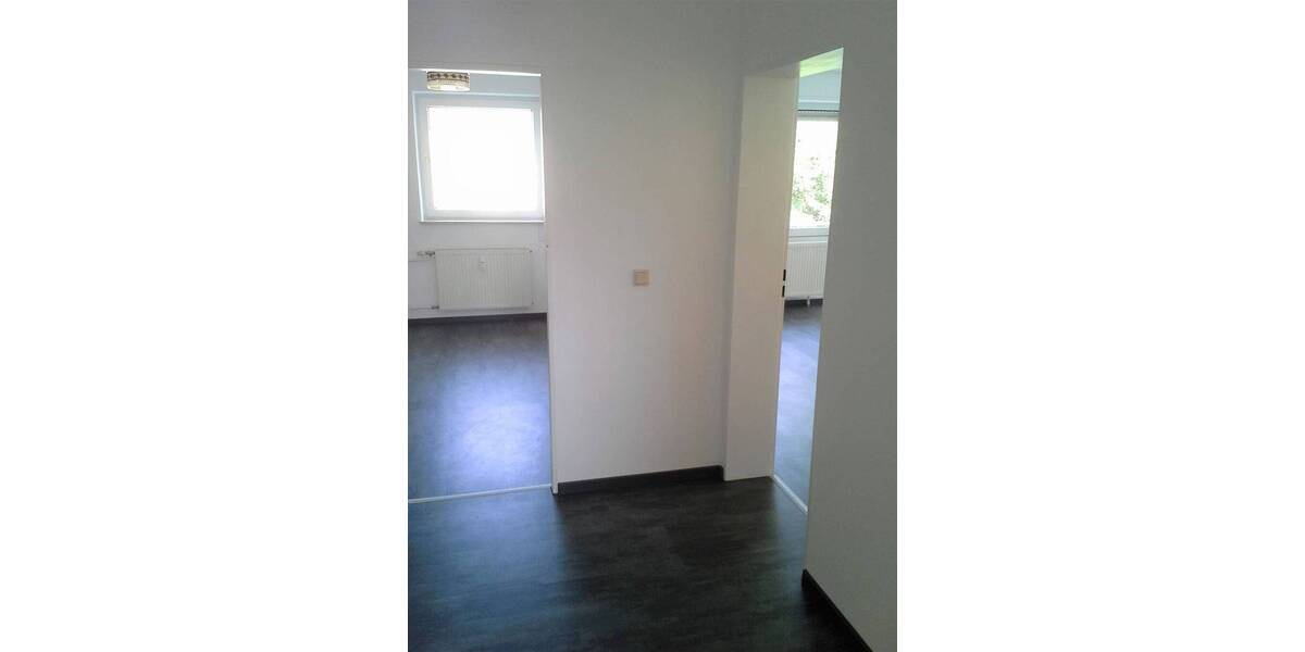 Etagenwohnung Eisenberg - 2 Zimmer, 50 m&sup2;, 500&euro; | Angebot:26117352