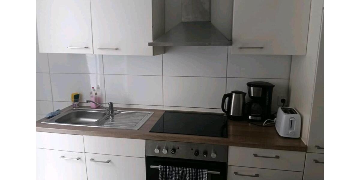 Wohnen auf Zeit Crimmitschau - 3 Zimmer, 80 m&sup2;, 18&euro; | Angebot:22202385